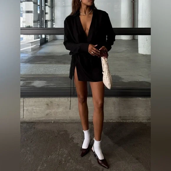 Rumored Executive Mini Dress - Picture 6 of 11